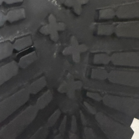 Repetto size 38 (8)worn under 5 times
Glossy Black patent leather Platform Shoes - Picture 11 of 14